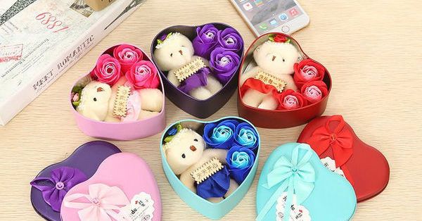 Quà tặng Valentine? Không nhất thiết là hoa tươi mới lãng mạn