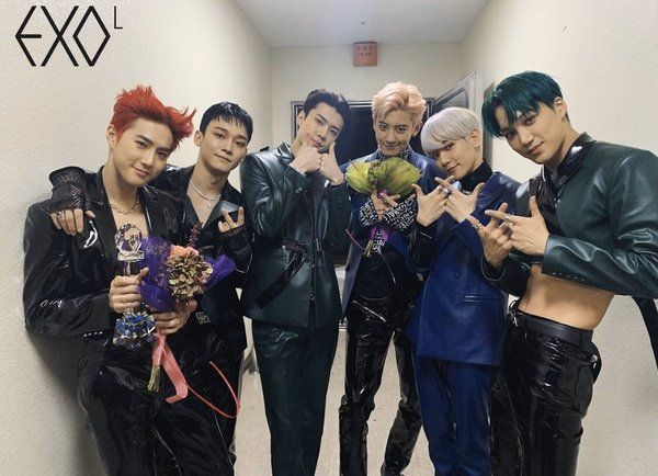 Knet liệt kê những nhóm nhạc có tên gọi mà ngay cả non-fan cũng thấy hay và ngầu: Dàn idol SM và YG được khen ngợi hết lời!
