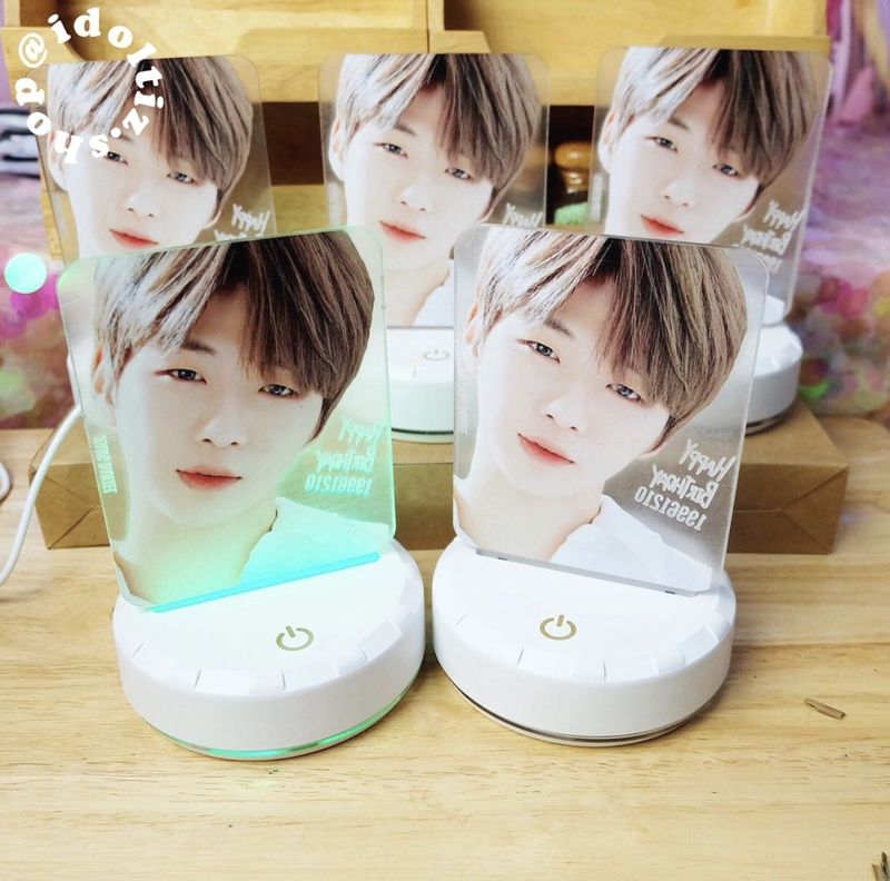 Đèn hình Daniel