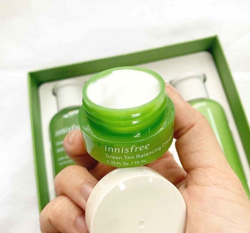 Bộ chăm sóc da trà xanh Innisfree