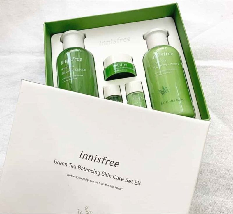 Bộ chăm sóc da trà xanh Innisfree