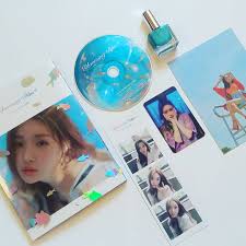 Album CHUNG HA) - [Blooming Blue]