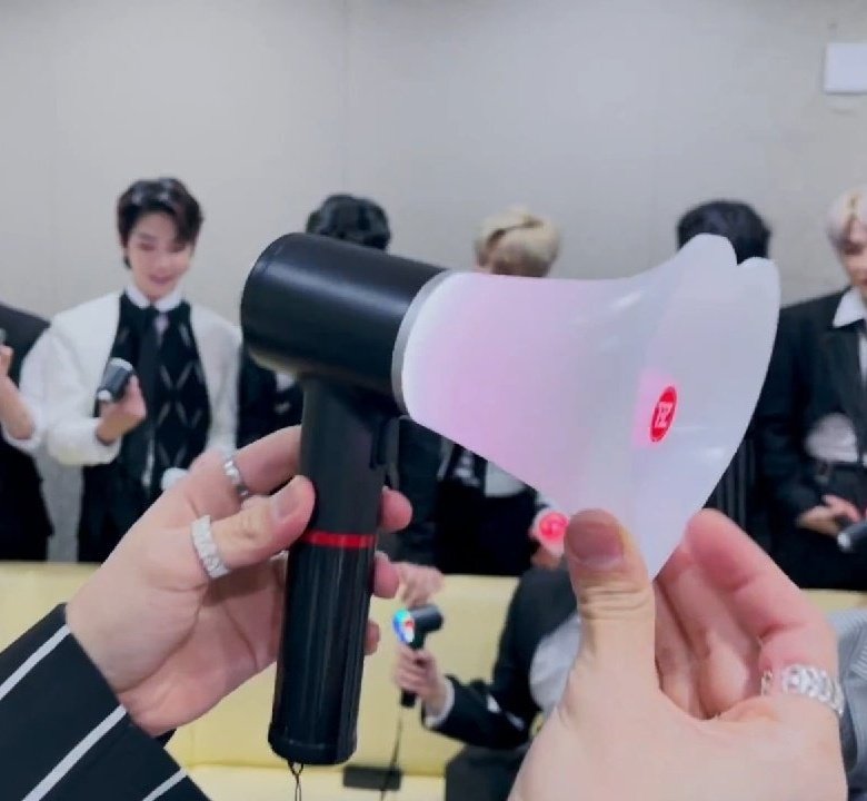 Official Lightstick The Boyz