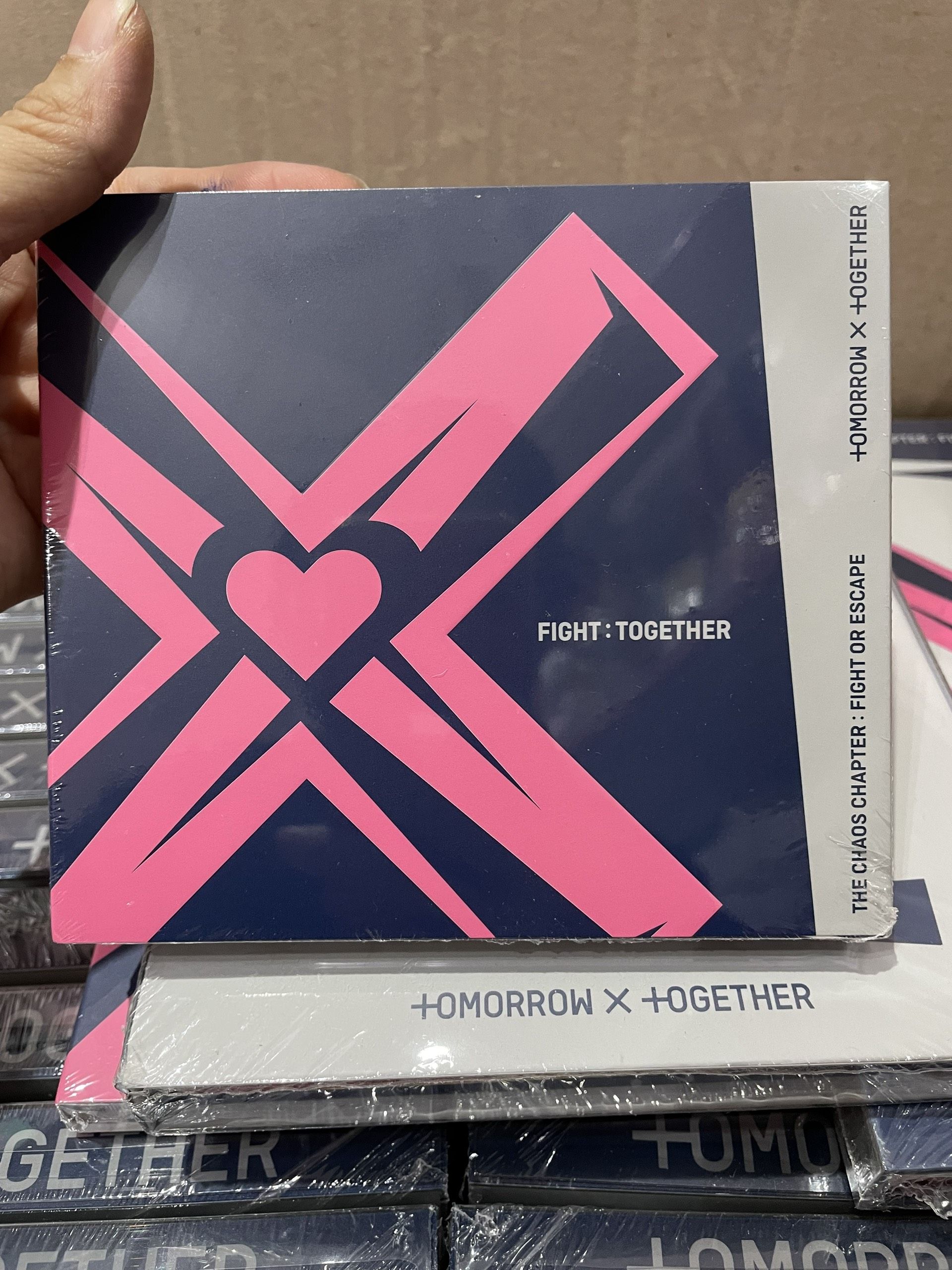 Album TXT - THE CHAOS CHAPTER : FIGHT OR ESCAPE (TOGETHER Ver.)