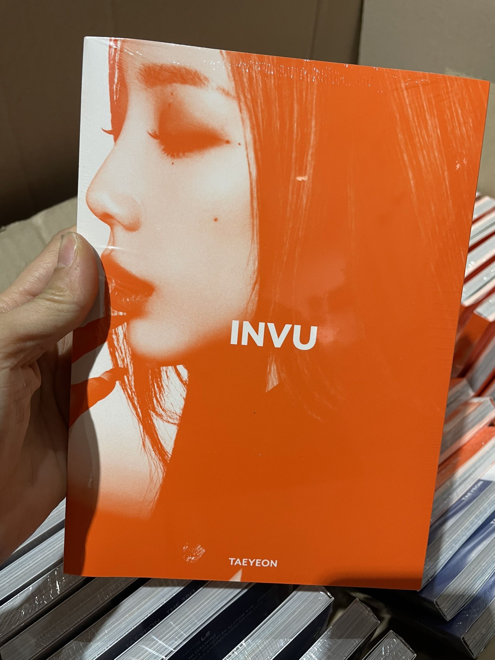 Album Taeyeon - INVU