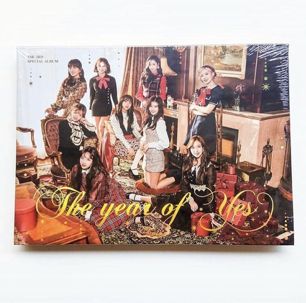 ALBUM TWICE - THE YEAR OF YES