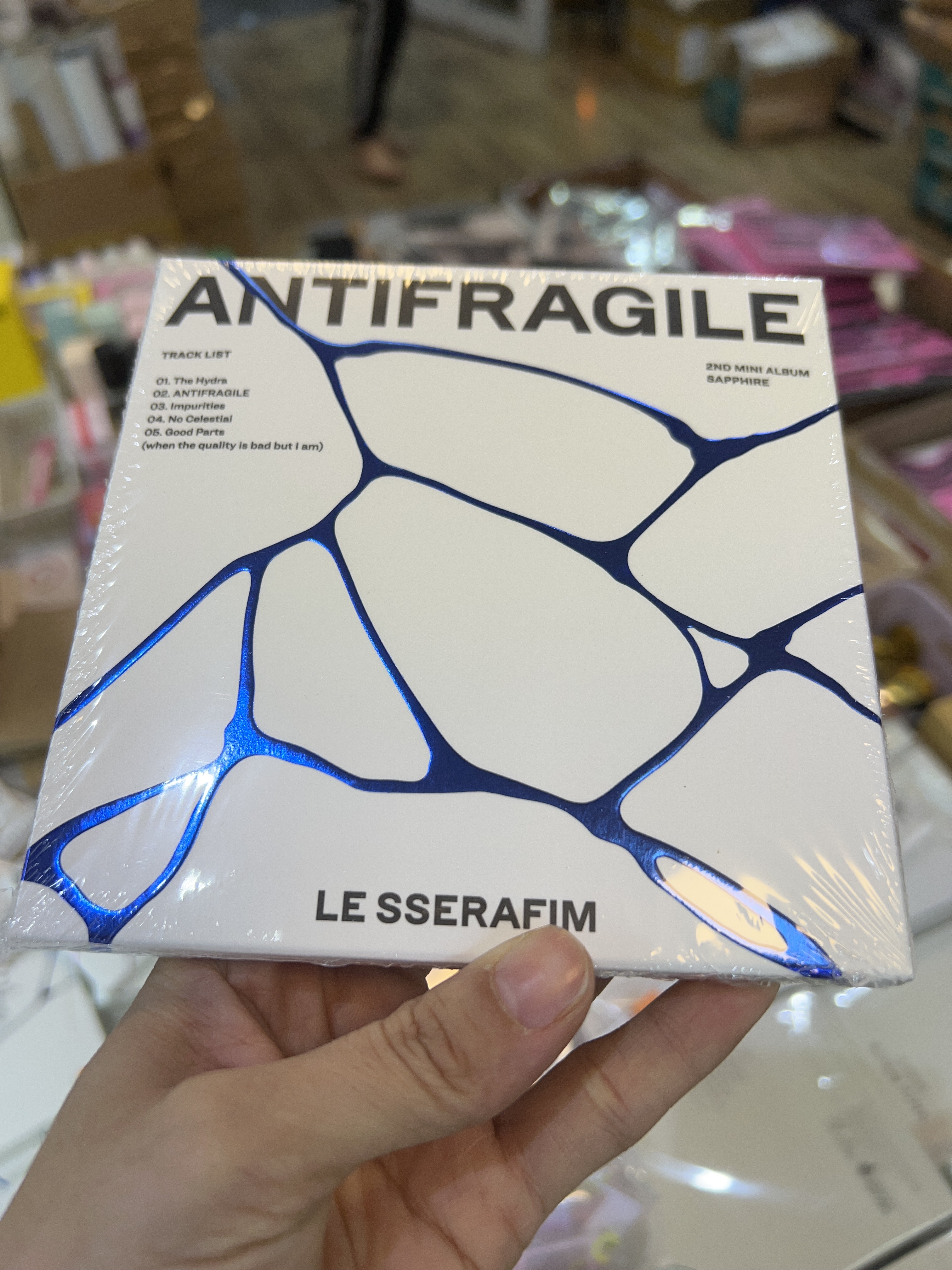 Album Le sserafim - Antifragile compact