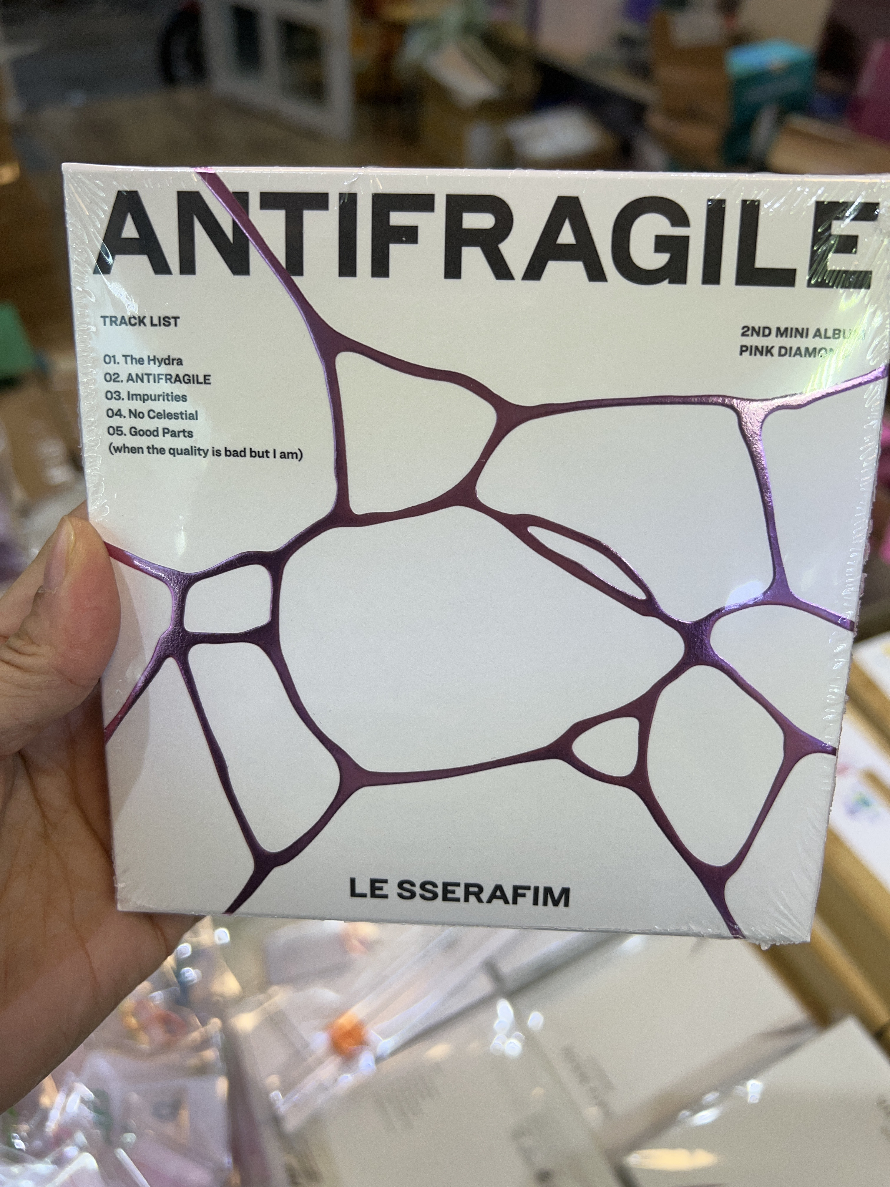 Album Le sserafim - Antifragile compact