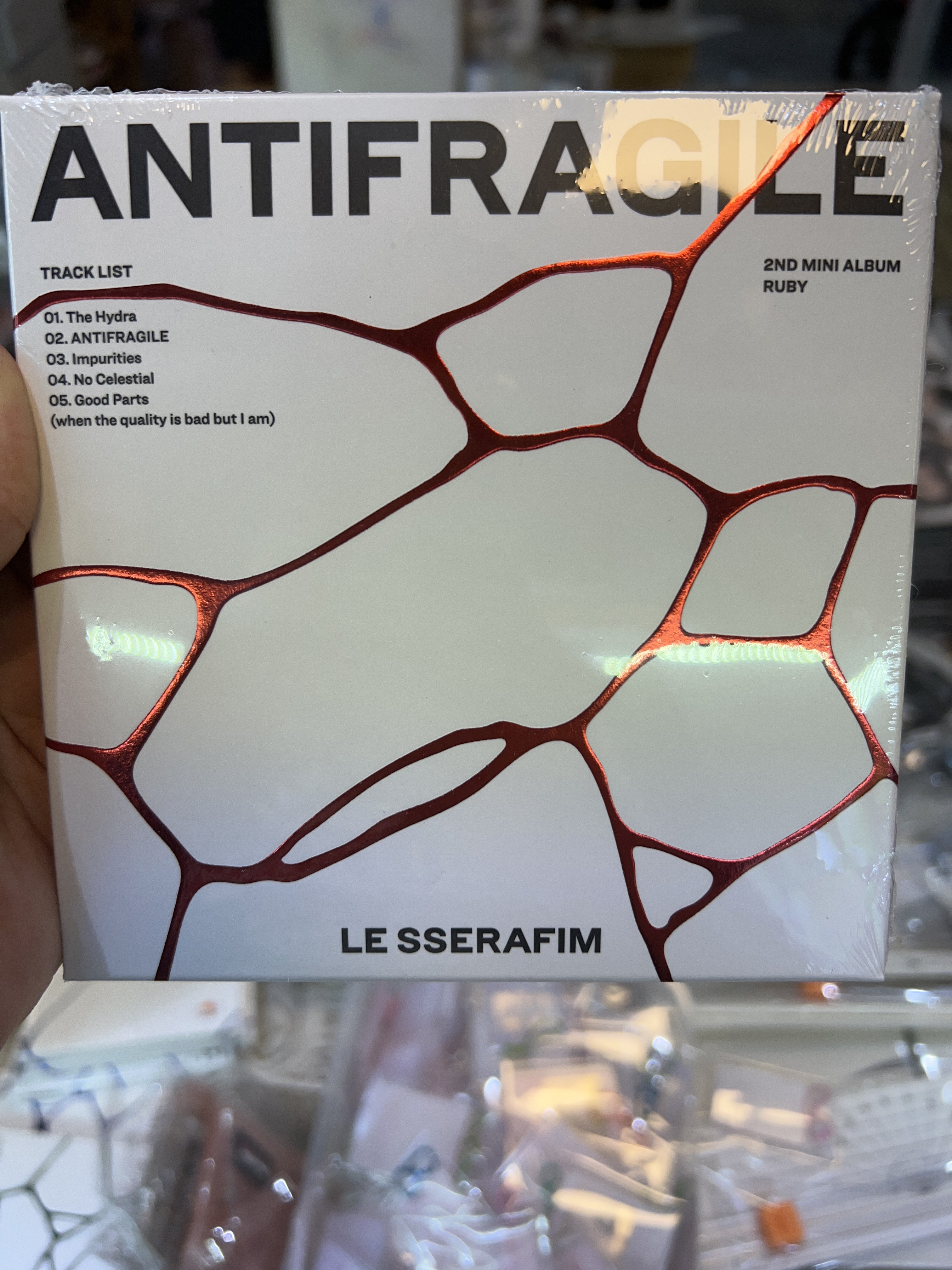 Album Le sserafim - Antifragile compact