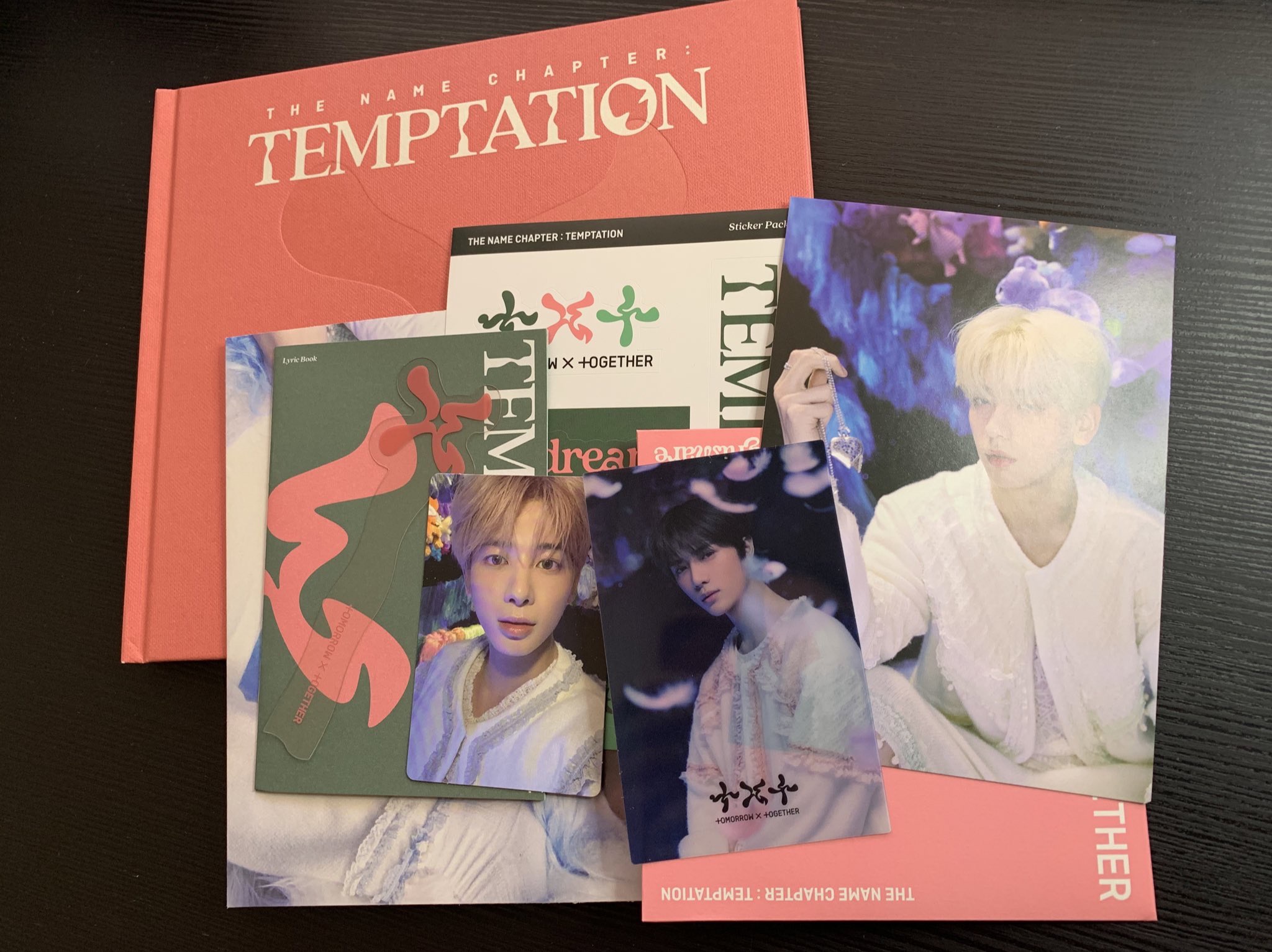 Album TXT - THE NAME CHAPTER: TEMPTATION