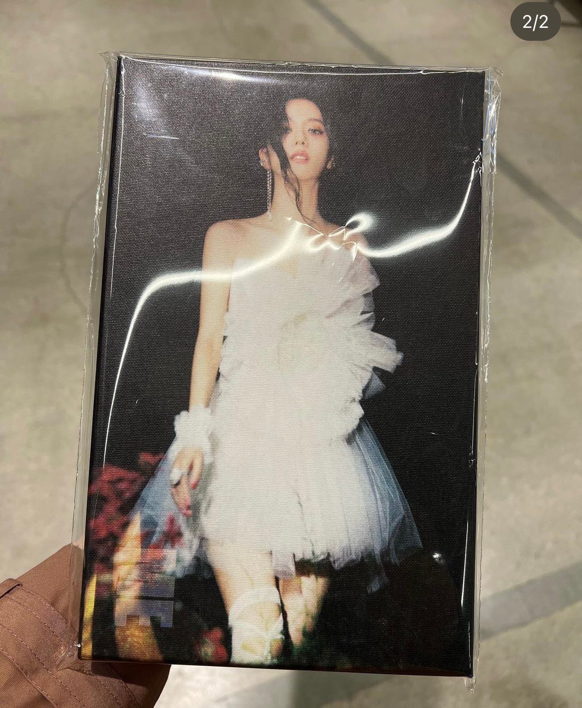 Album Solo JISOO - ME