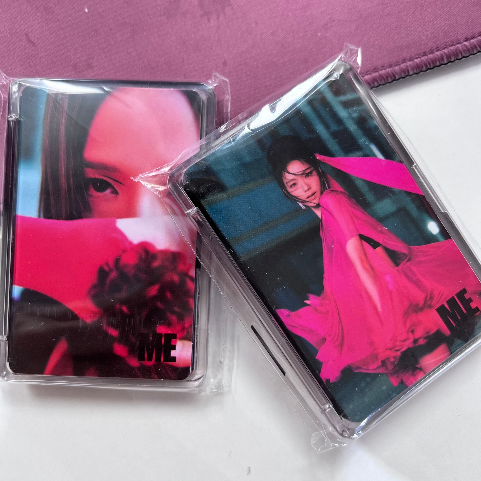 Album SOLO JISOO - YG tag