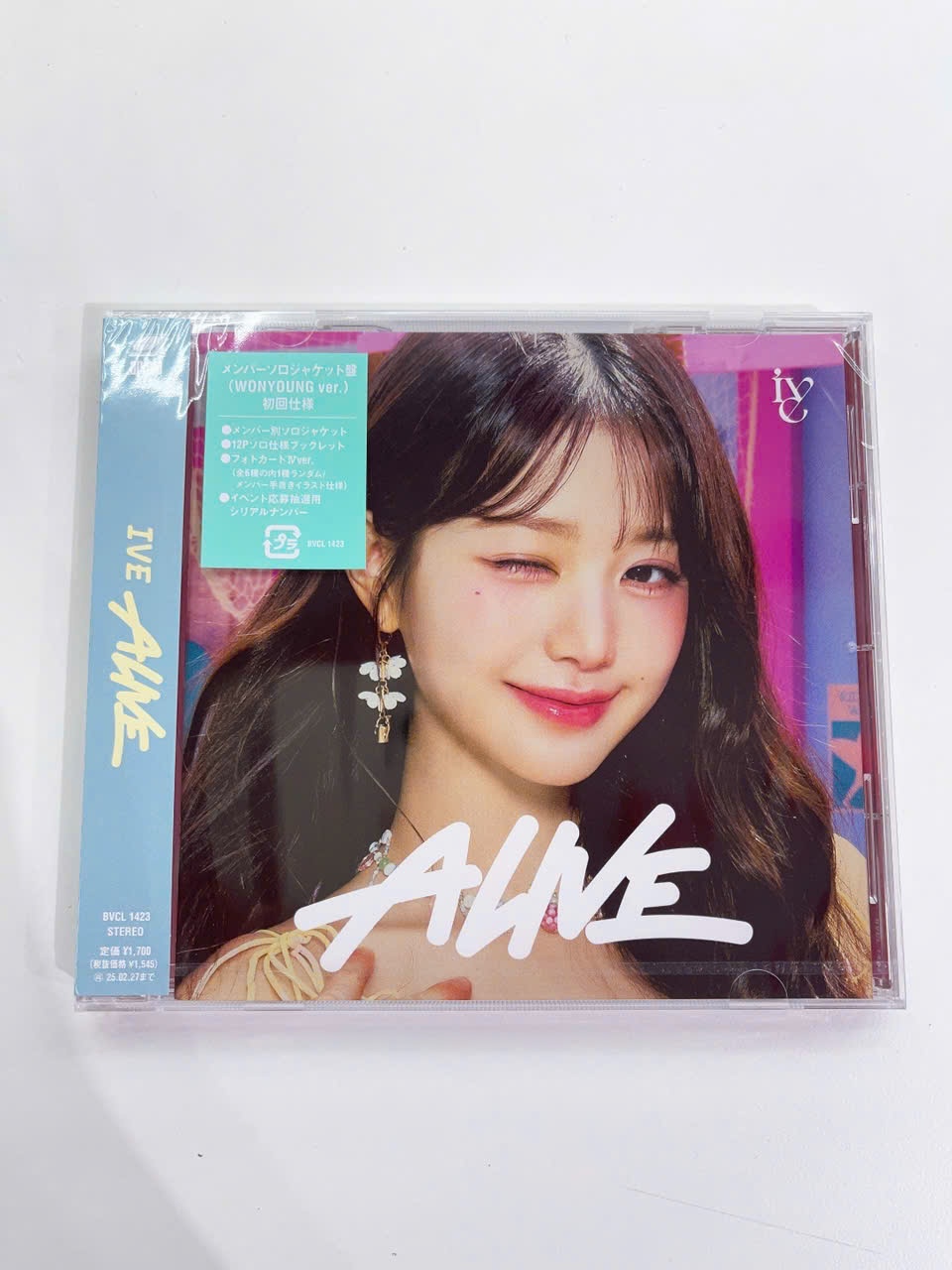 ALBUM IVE - ALIVE