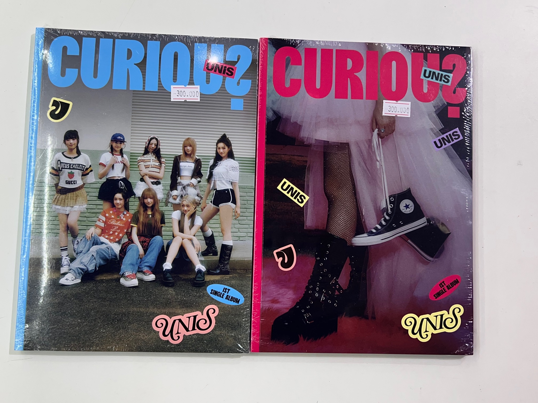 ALBUM UNIS 'CURIOUS'