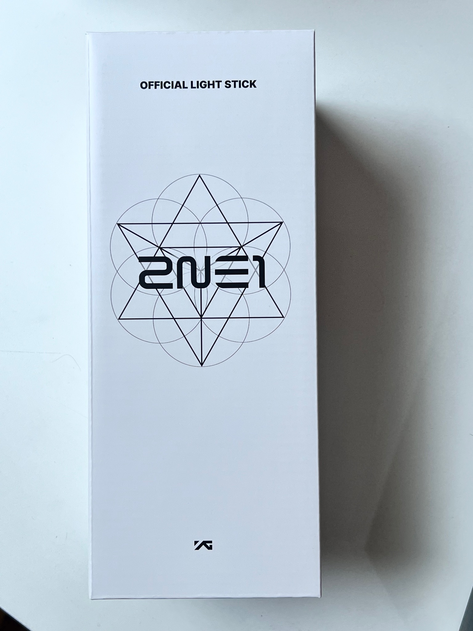 2NE1 - Light Stick Official