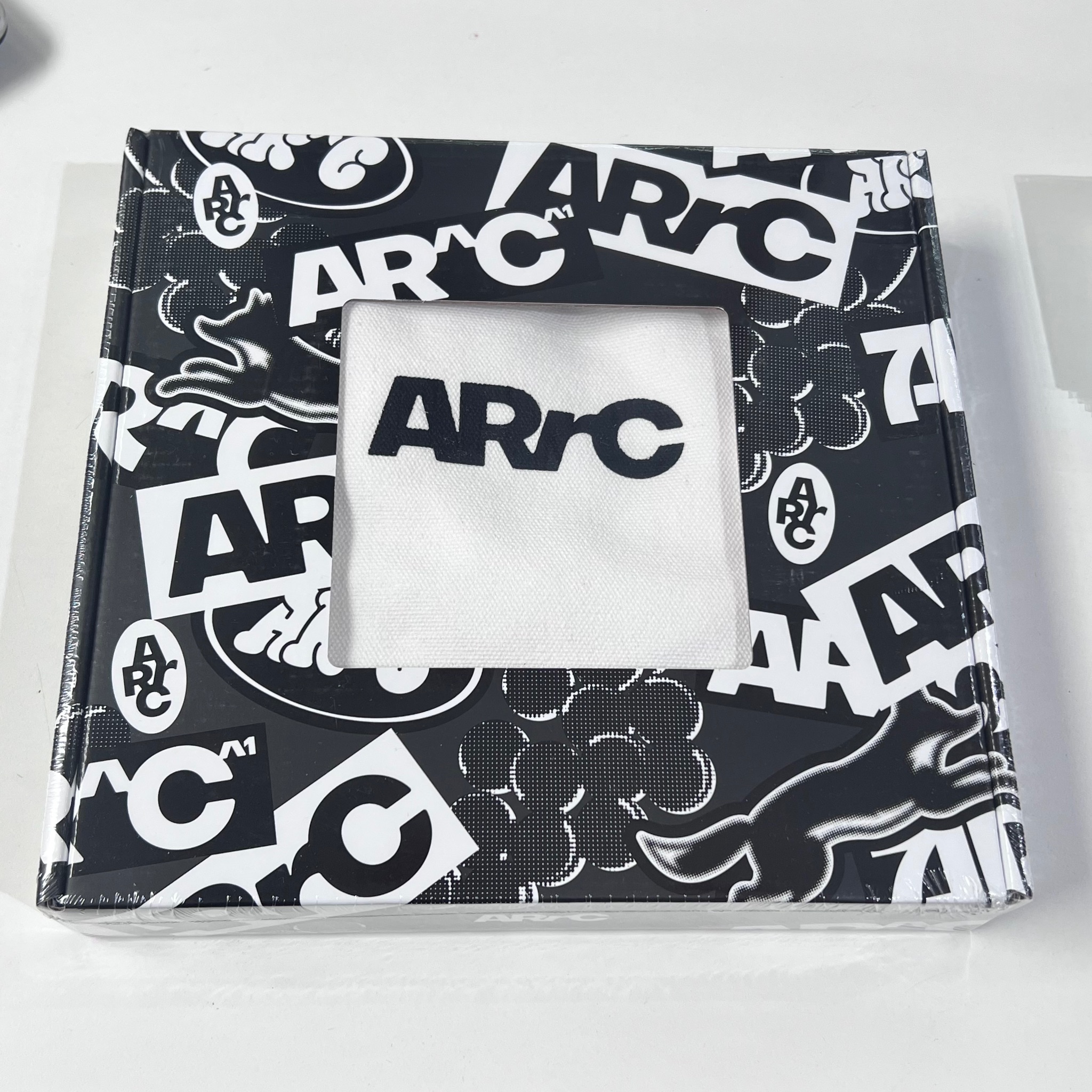 Album ARrC - 1st EP Album [AR^C]