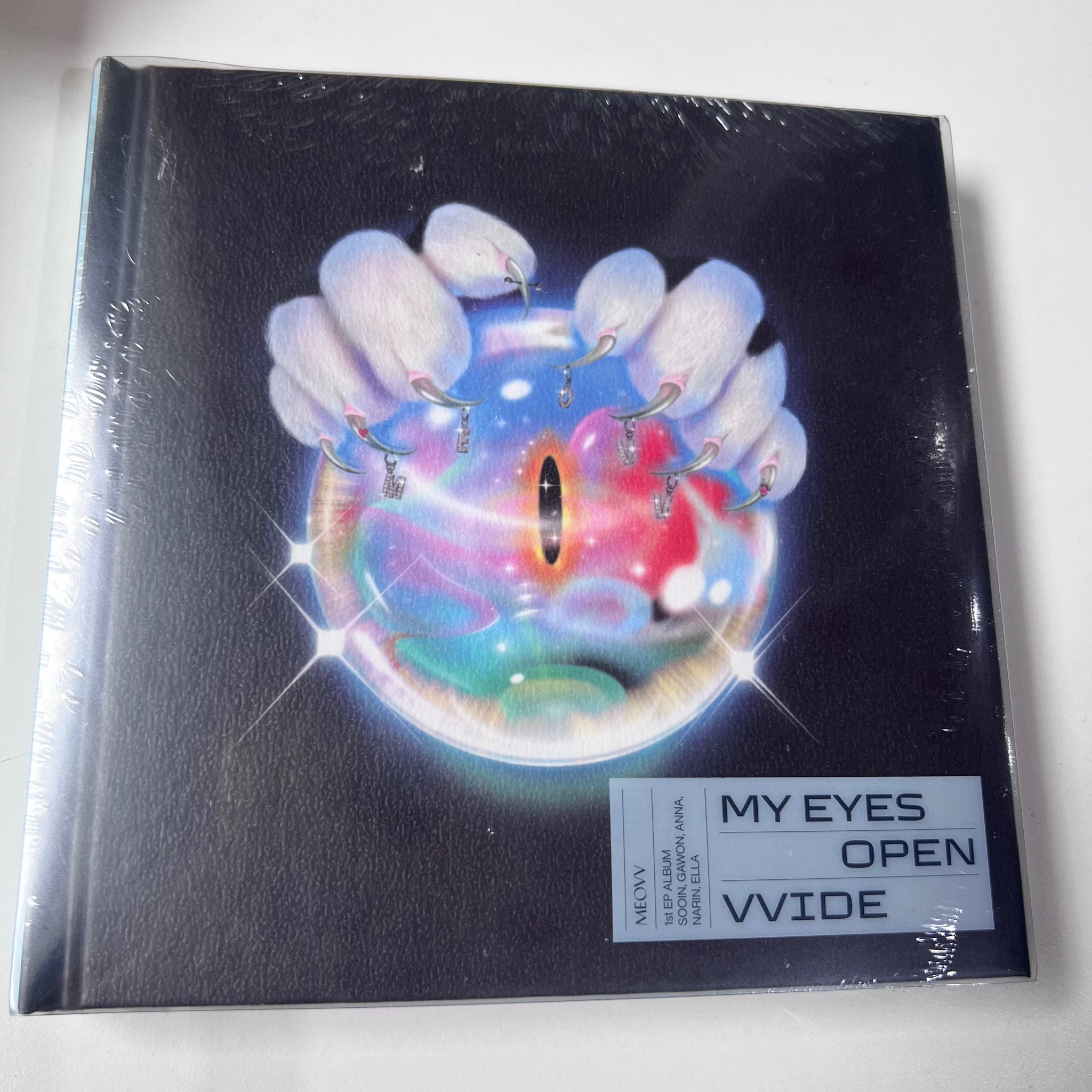 ALBUM MEOVV MY EYES OPEN VVIDE' (PHOTOBOOK ver.)