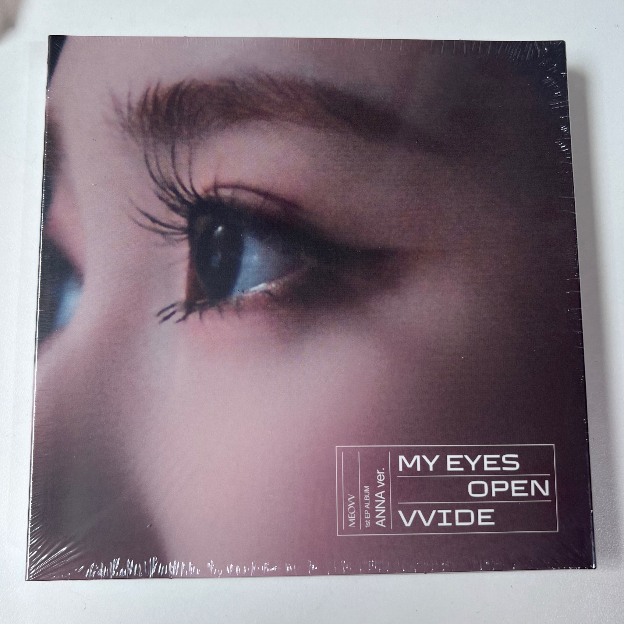 ALBUM MEOVV 'MY EYES OPEN VVIDE' (MEOVV ver.)