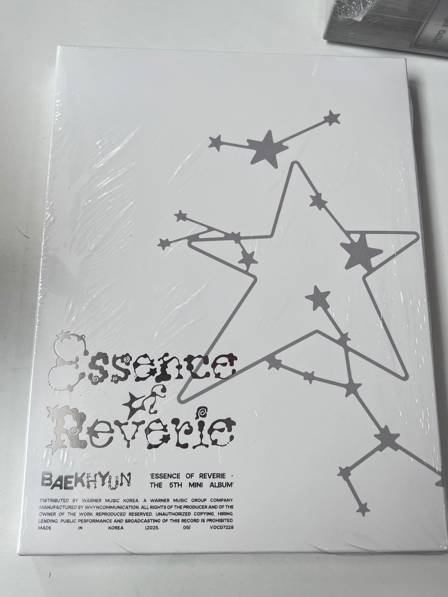 ALBUM BAEKHYUN - [Essence of Reverie]