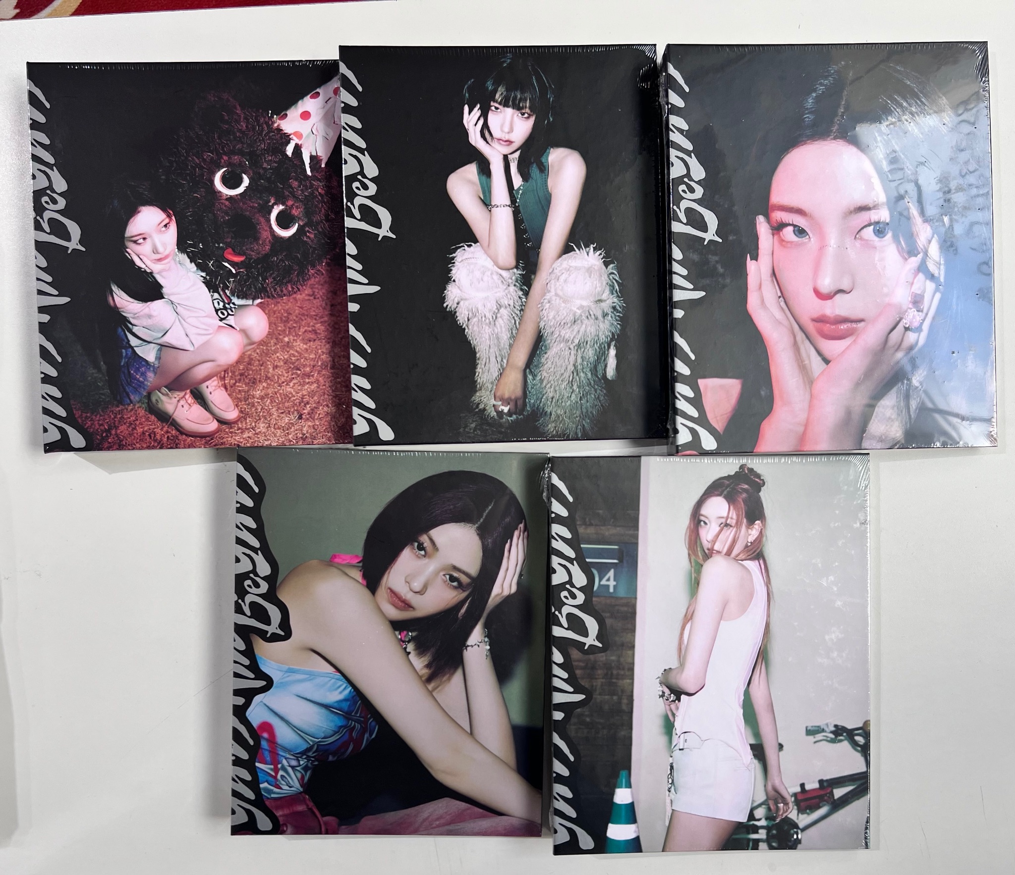 ALBUM ITZY [Girls Will Be Girls] (Binder Ver.)