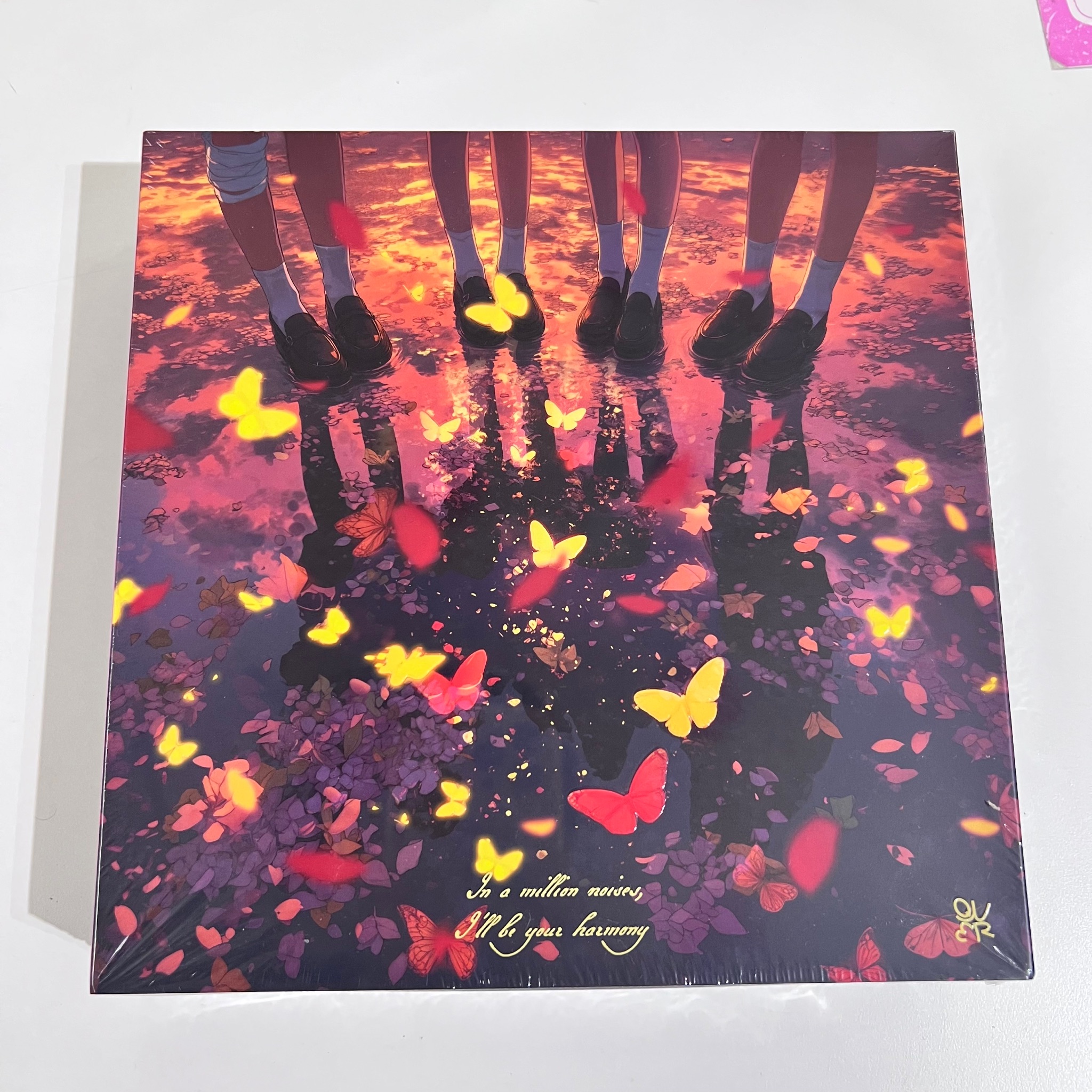 ALBUM QWER 3rd Mini Album [In a millon noises, I'll be your harmony]