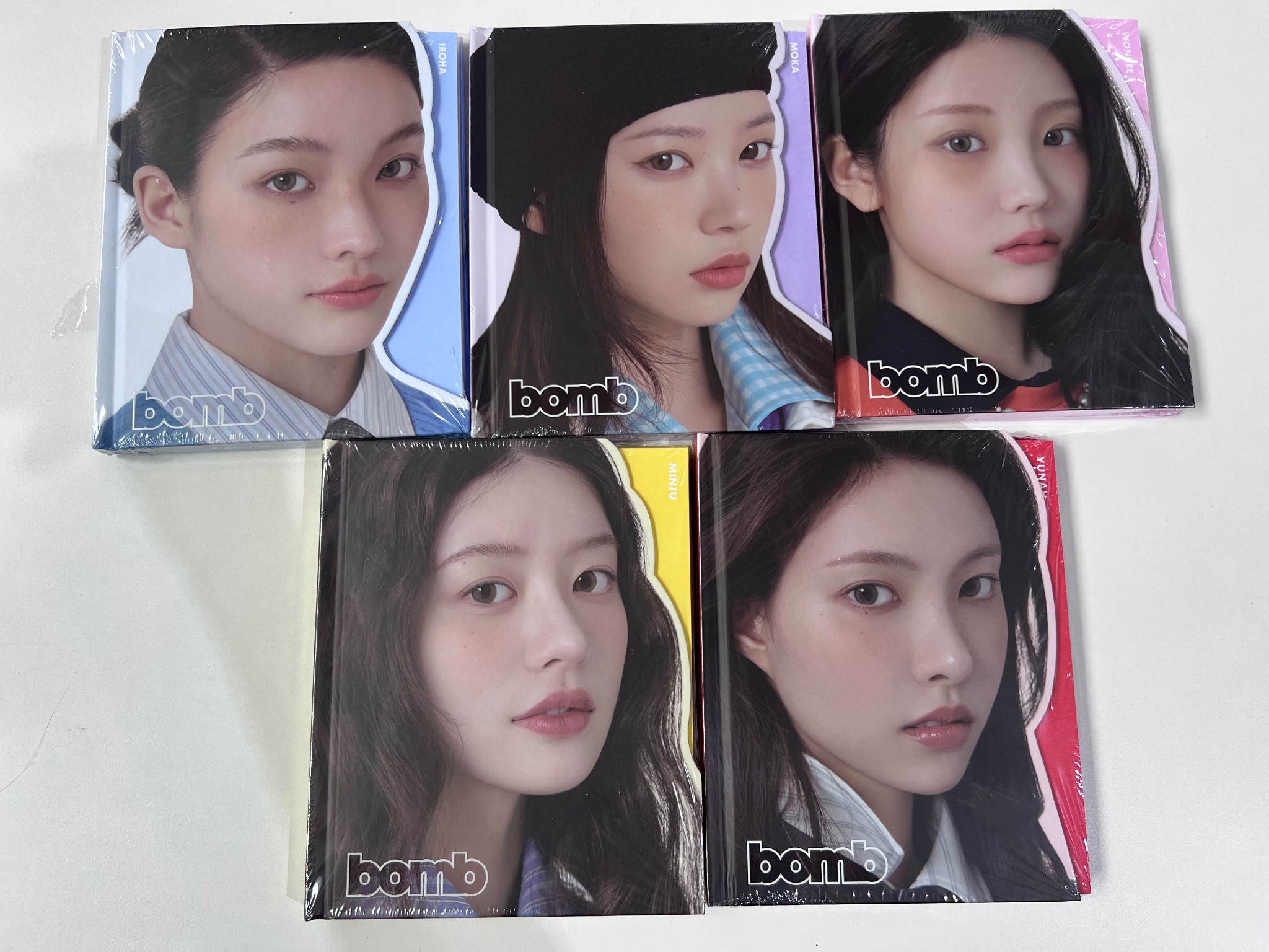 Album ILLIT 3rd Mini Album [bomb] (GLLIT ver.)