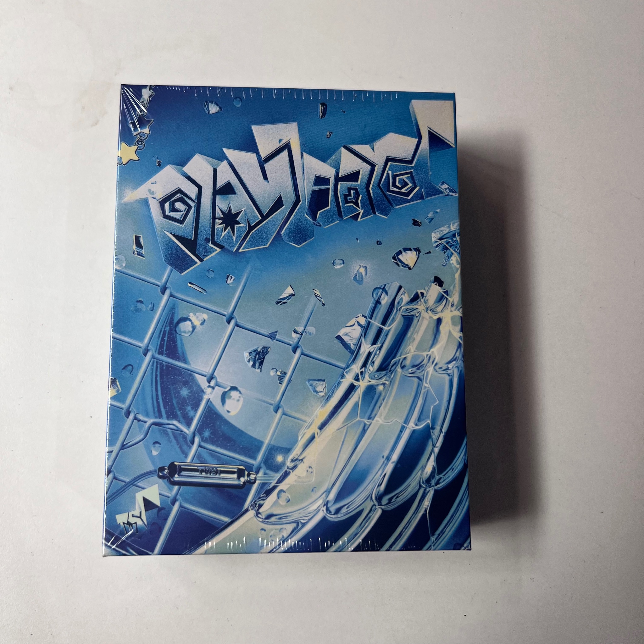 ALBUM TWS 4th Mini Album ‘play hard’ (KiT Ver.)