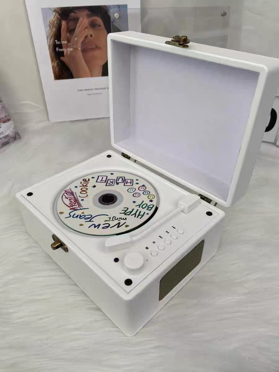 Máy CD Player - nắp trắng sạc pin loa ngang