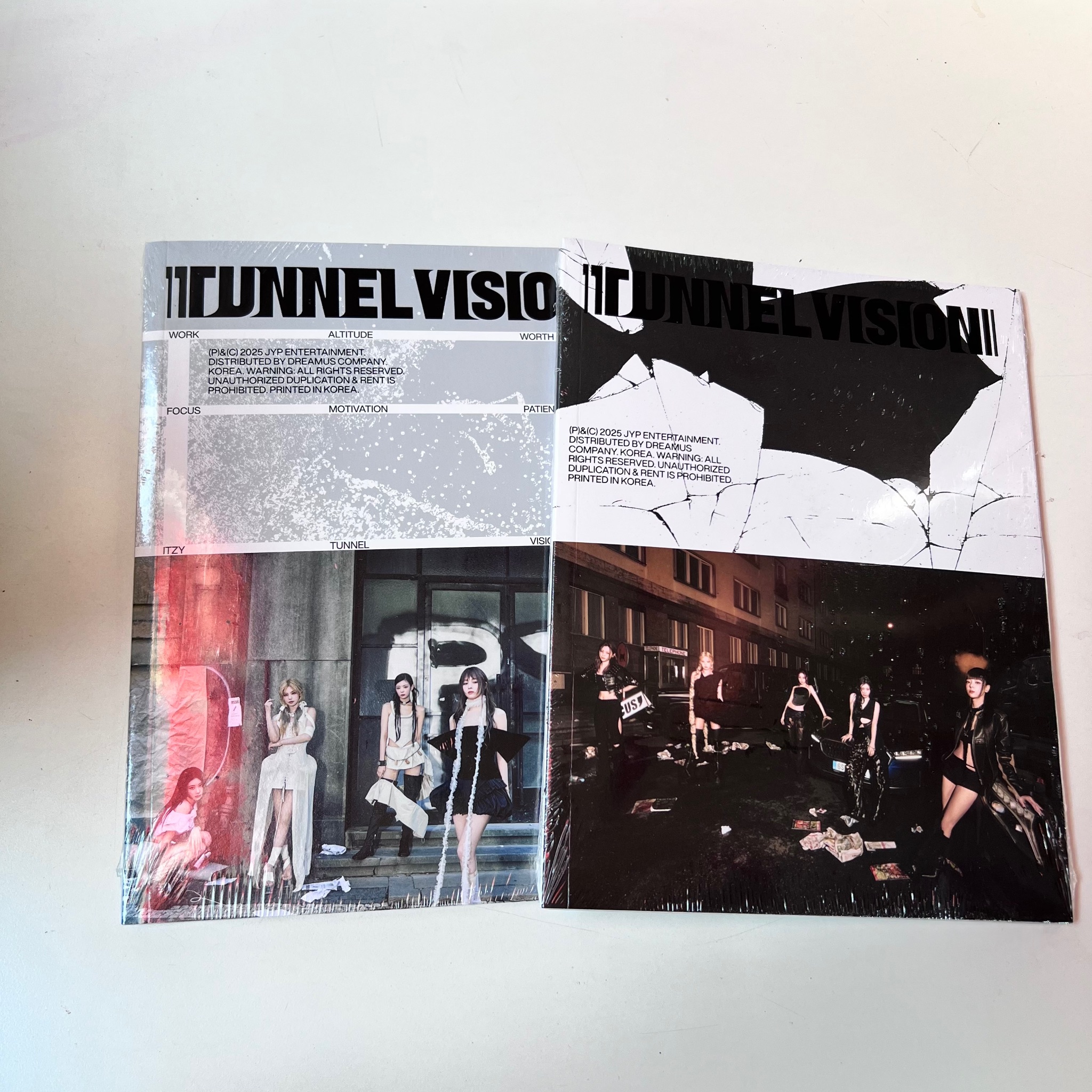 ALBUM ITZY [TUNNEL VISION] (SPECIAL Ver.)