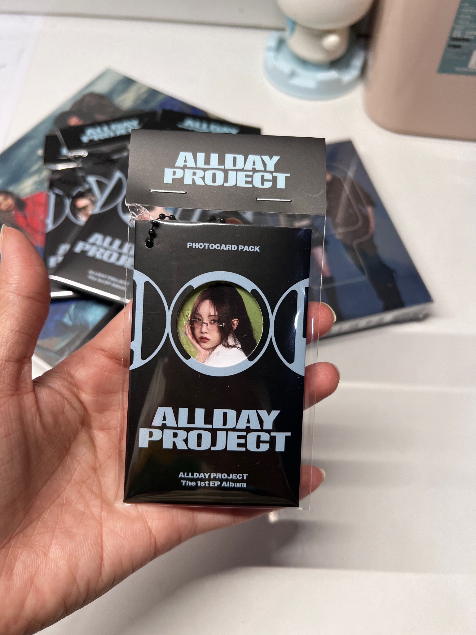 ALLDAY PROJECT The 1st EP Album 'ALLDAY PROJECT' PHOTOCARD PACK ver.