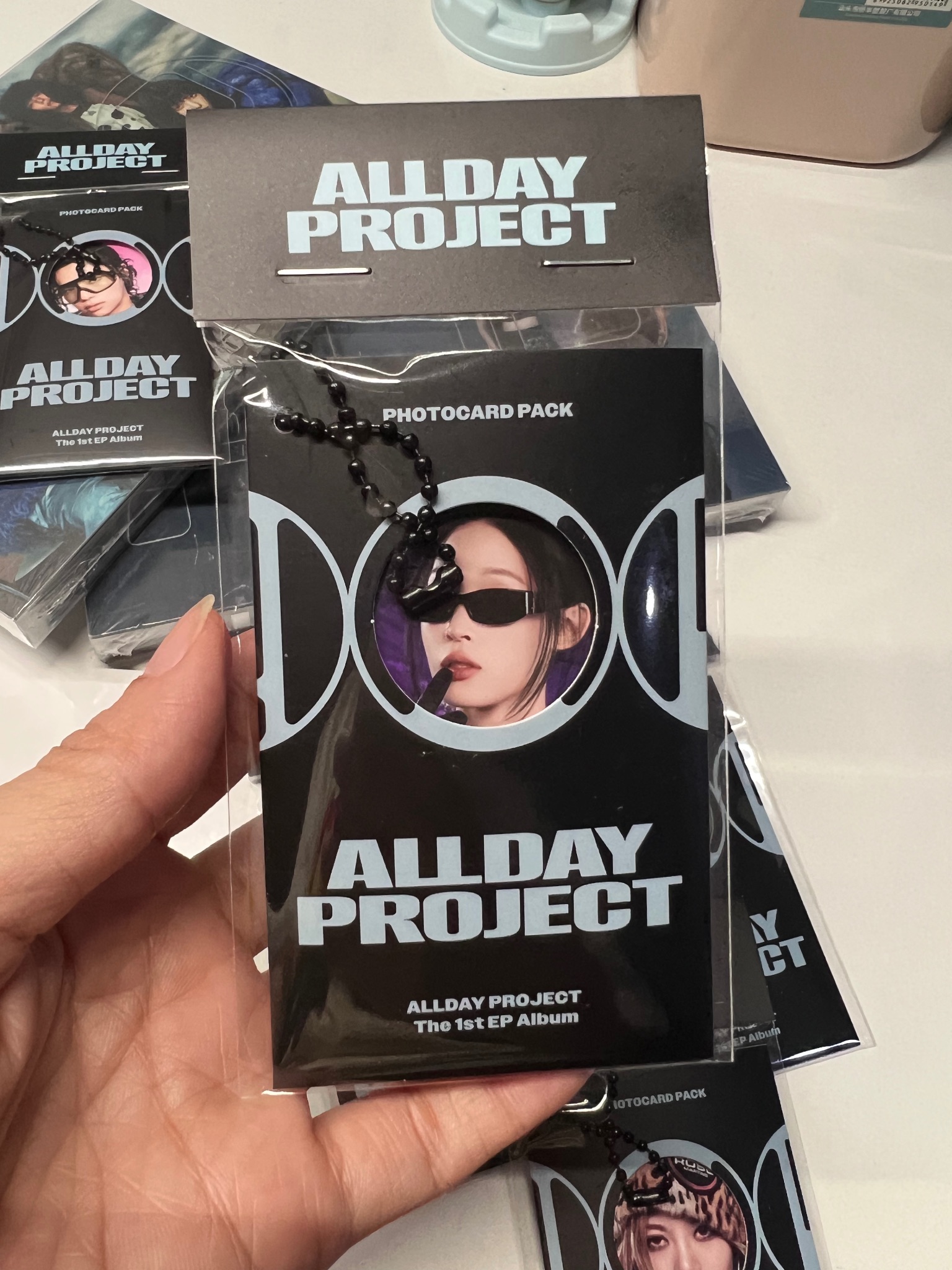ALLDAY PROJECT The 1st EP Album 'ALLDAY PROJECT' PHOTOCARD PACK ver.