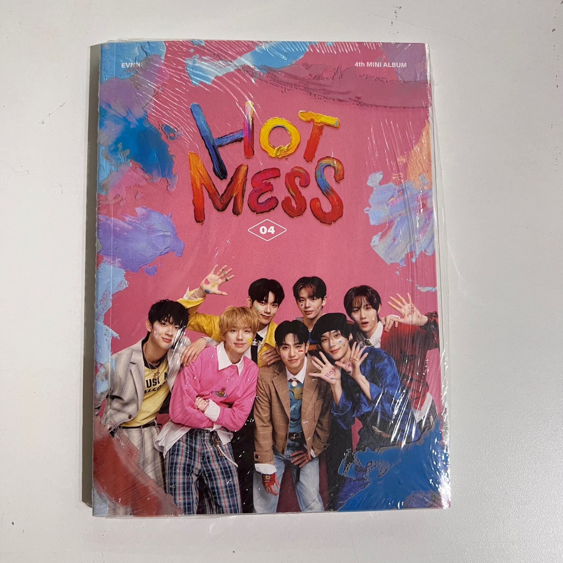 ALBUM EVNNE 4th Mini Album [HOT MESS]
