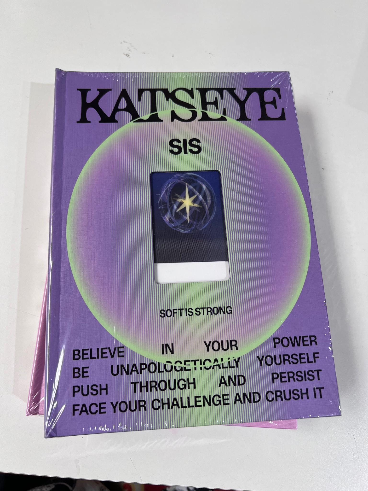 ALBUM KATSEYE [SIS (Soft Is Strong)]