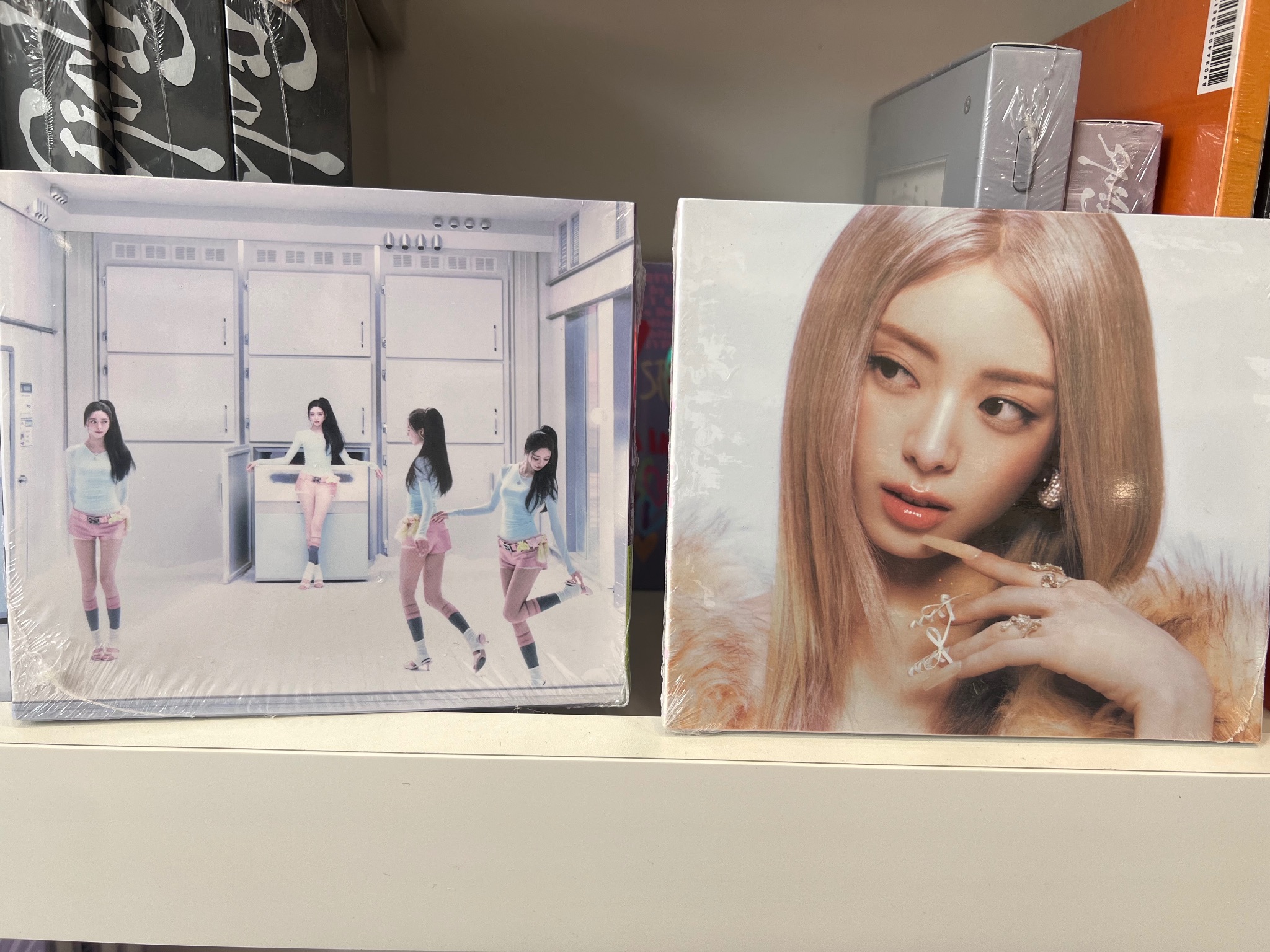 ALBUM YUNA(ITZY) [Ice Cream] (Special Ver.)