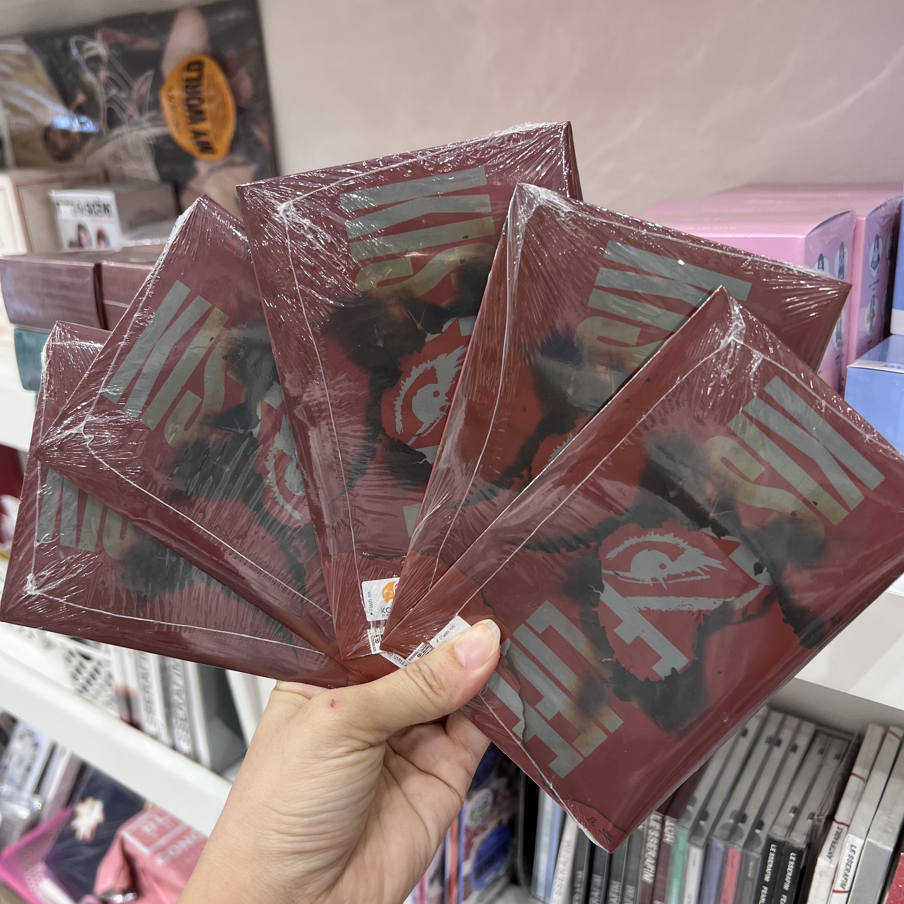 ALBUM KISS OF LIFE [Who is she] (Who Ver.)