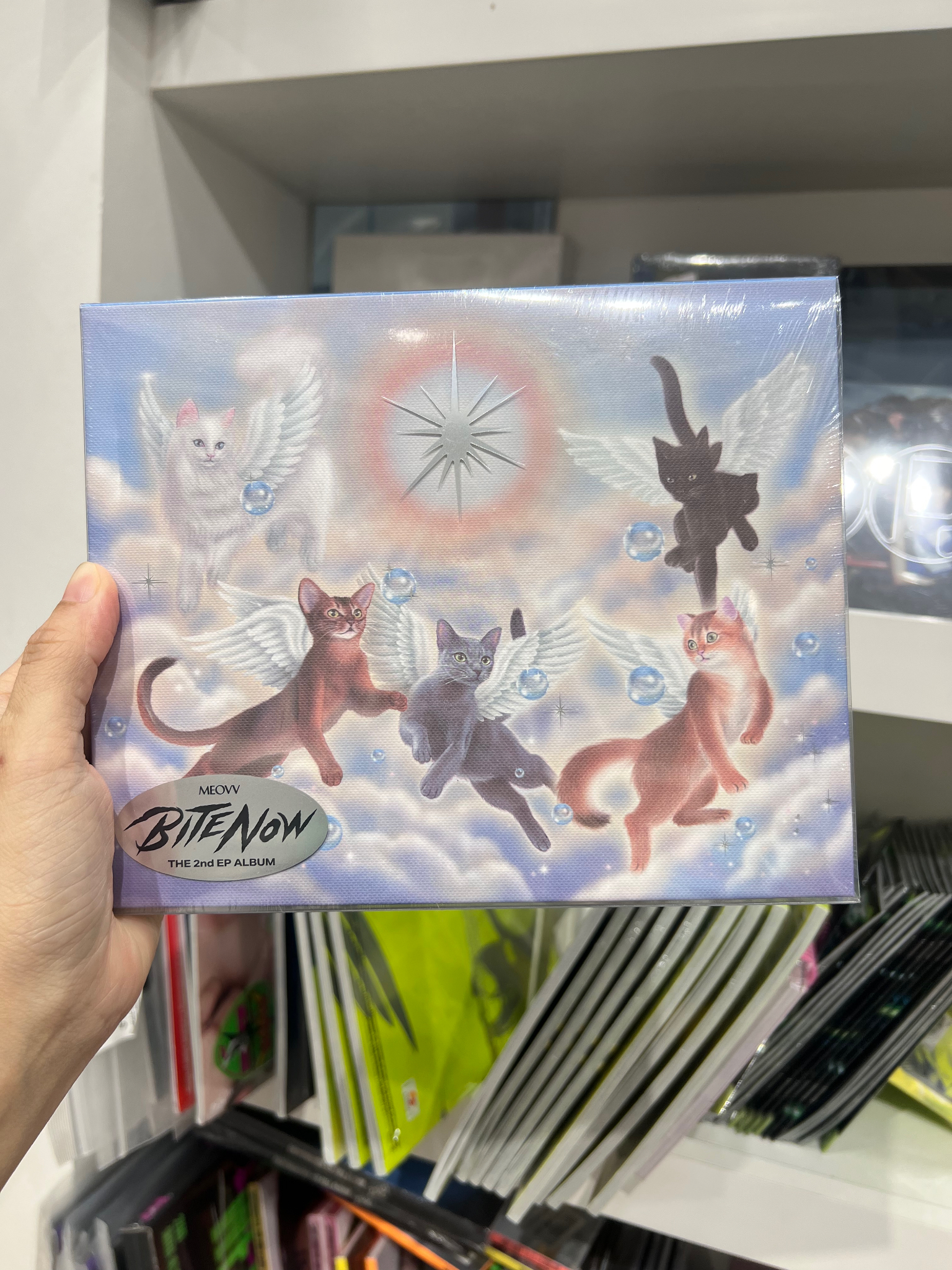 ALBUM MEOVV [BITE NOW] PHOTOBOOK ver.