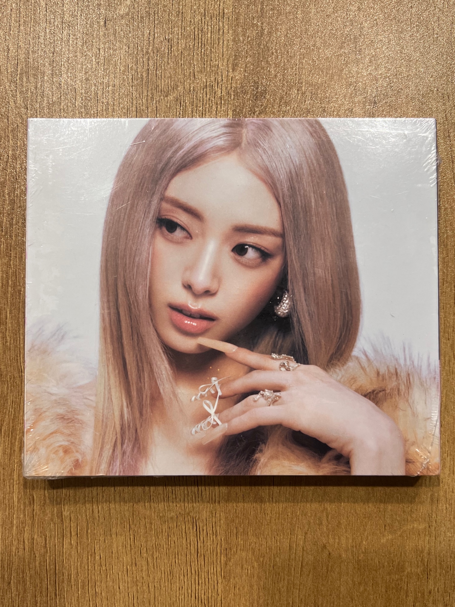 ALBUM YUNA(ITZY) [Ice Cream] (Special Ver.)