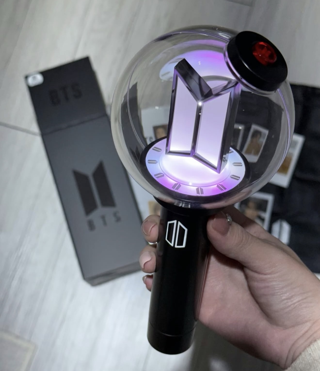 BTS OFFICIAL LIGHT STICK VER.4 ( BOMB ver 4)