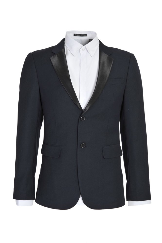 Vest xanh tt2, ve cổ dưới pha phi bóng