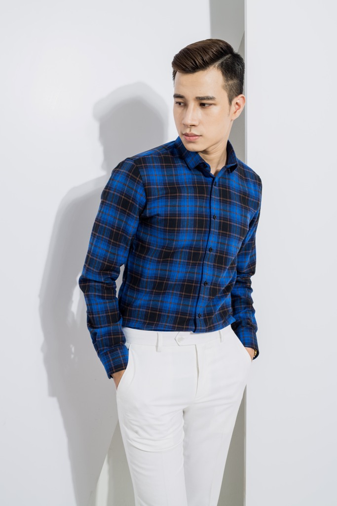 SM vải len xanh- đen, kẻ caro nâu