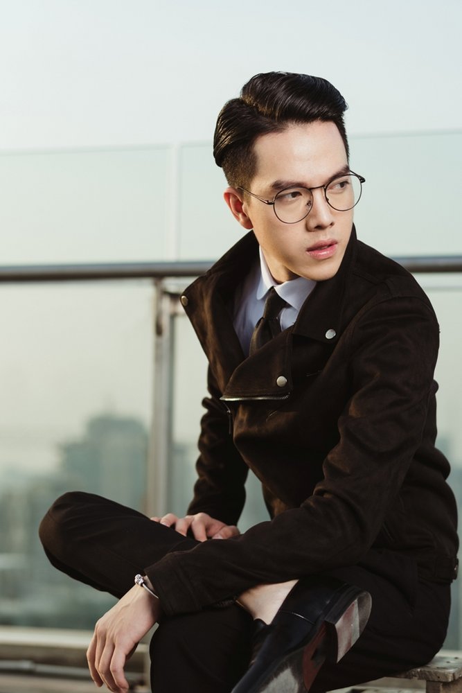 Áo khoác da lộn đen, cúc cổ, túi khóa 6456