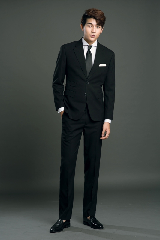 Quần lẻ màu đen, ve đoa to đột chỉ sz 29