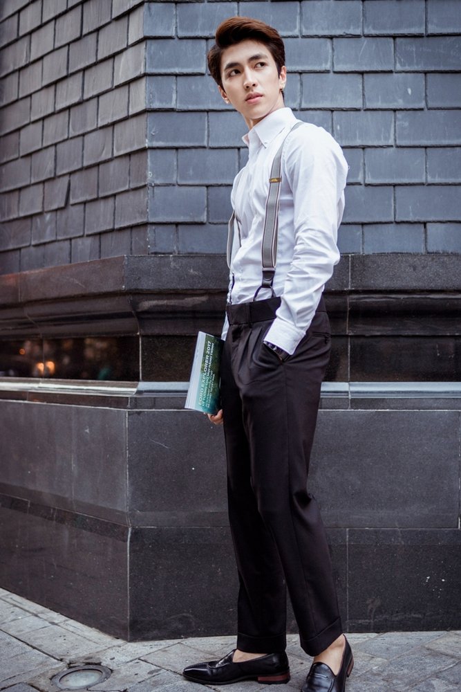 Suspender cài, ghi viền trắng- đen nhỏ