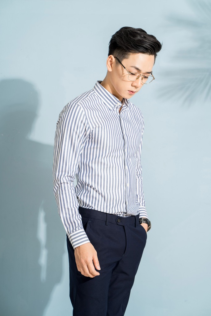 SM kẻ sọc ghi đậm
