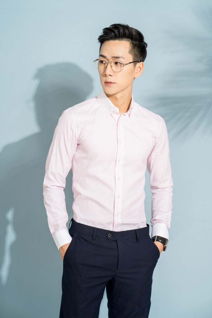 SM hồng phấn cổ trắng