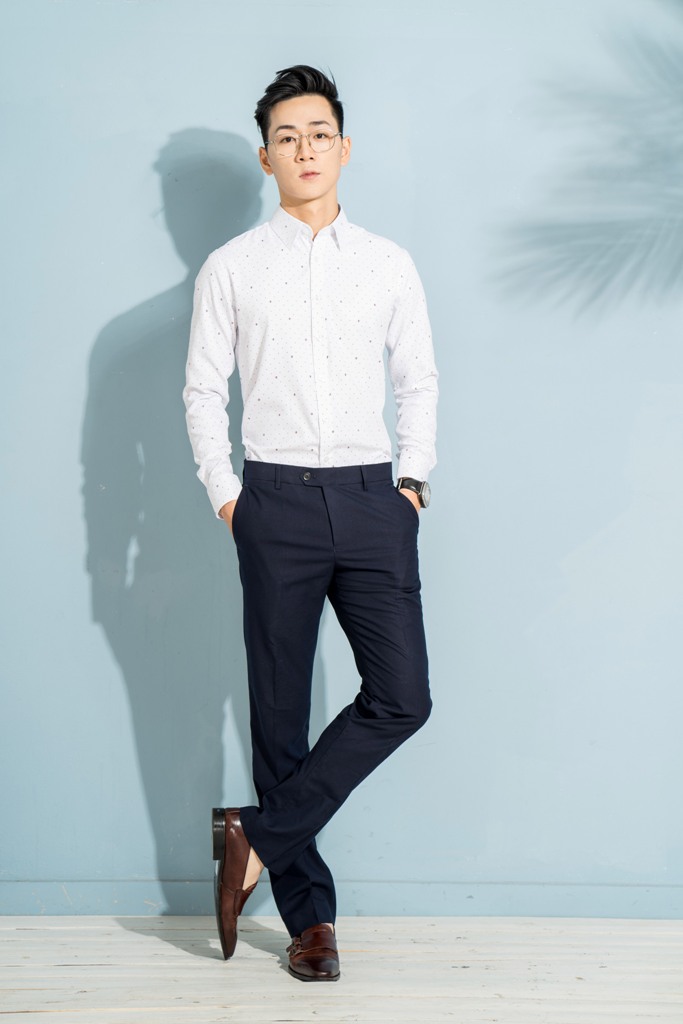 SM trắng, ht sao xanh nhỏ