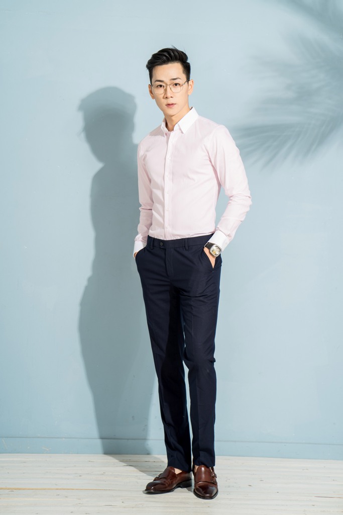 SM hồng phấn cổ trắng
