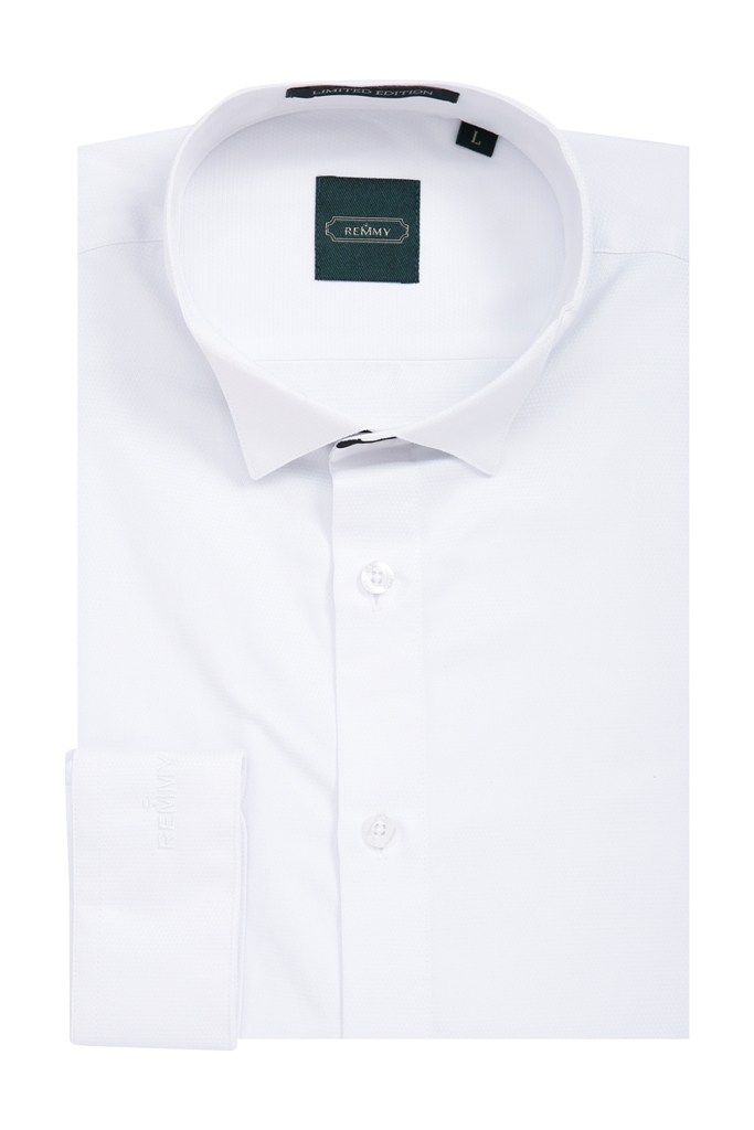 SM trắng ht tam giác nhỏ bóng trắng, cổ tuxedo phối chân đen