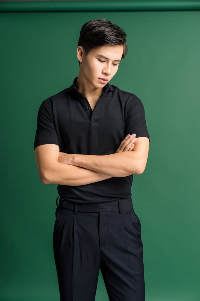 AF đen cổ ngang