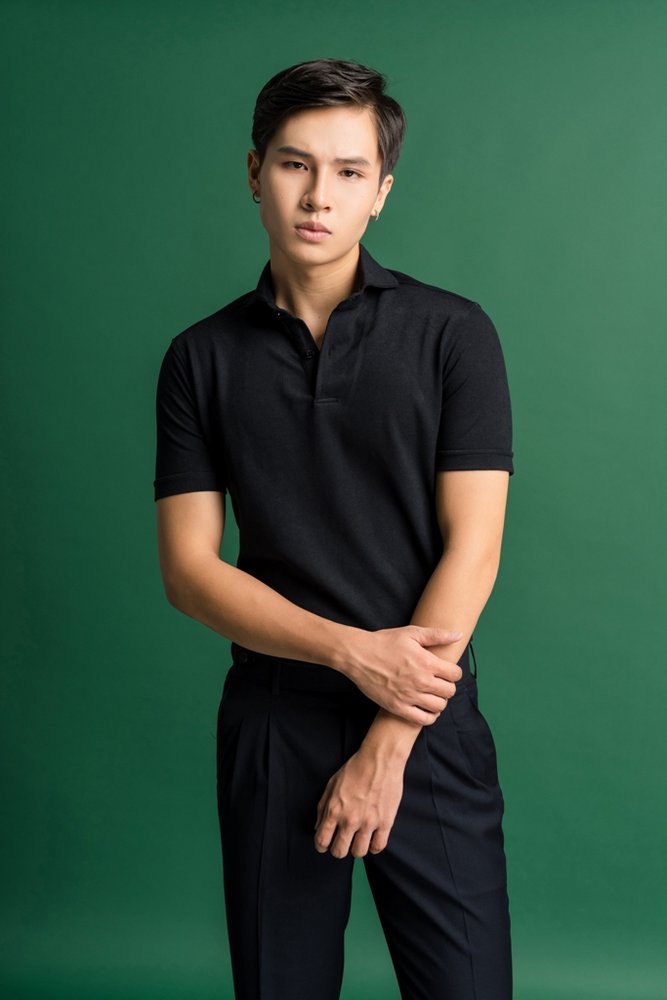 AF đen cổ ngang